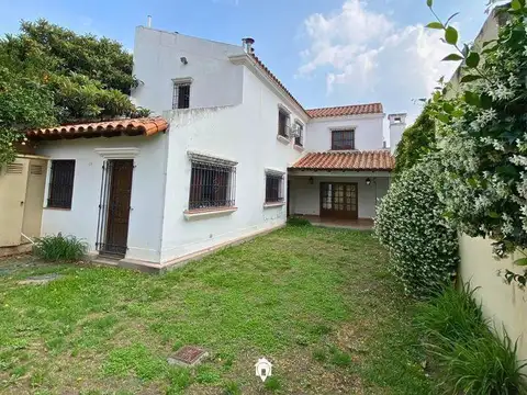 Venta Casa 4 dorm 4 baños centro salta