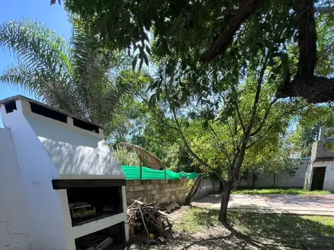 OPORTUNIDAD! VENDO CASA  EN VILLA ALLENDE/A REFACCIONAR