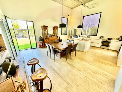 Casa en Alquiler de 3 dormitorios