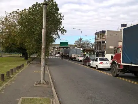 Avenida Lacarra 1600