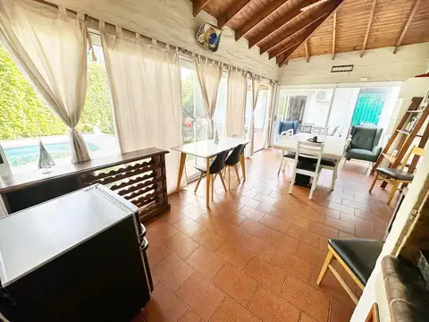Casa 6 ambientes con 3 baños
