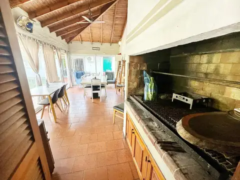 Casa en Venta en Monte Grande, USD 199.000