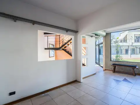 Oficina Monoambiente con 4 baños