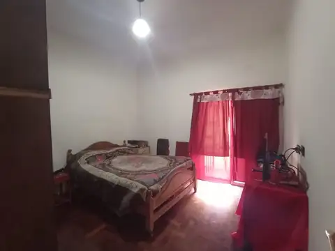 Depto Tipo Casa en Venta en Castelar, USD 35.000
