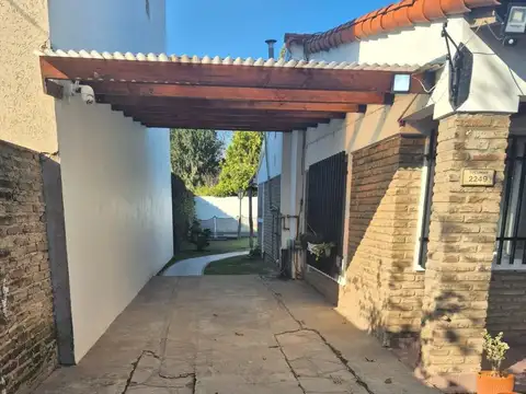 Casa en Alquiler en Funes, $ 1.300.000