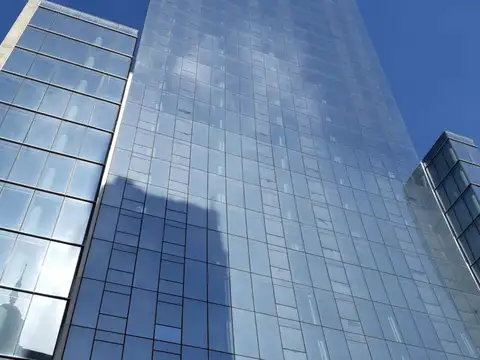 Venta exclusiva oficina en piso alto con 72,80m², planta libre a estrenar, en San Nicolás / Centro