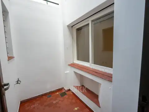 Depto Tipo Casa en Venta en Flores, USD 256.000