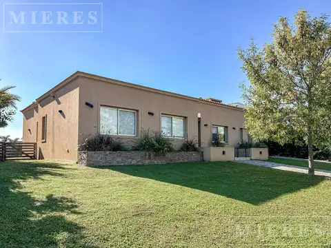 Casa a la venta en San Marco,  al rio Villanueva.