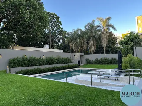 Casa 5 ambientes con 4 baños