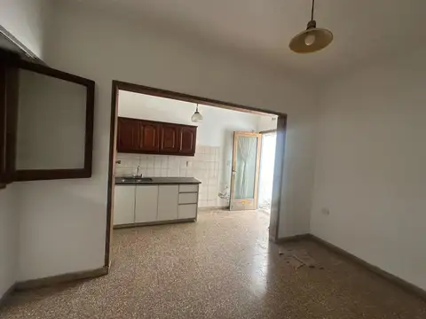 Depto Tipo Casa en Alquiler de 2 dormitorios