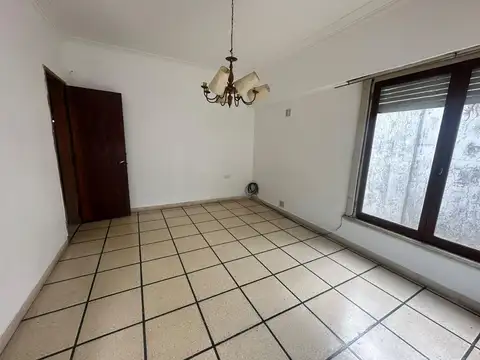 Depto Tipo Casa en Alquiler de 3 ambientes