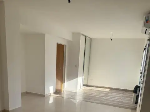 Departamento en Venta en Versalles, USD 85.000