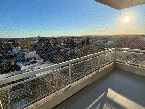 Departamento en Alquiler en Villa Ballester, $ 1.100.000
