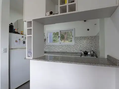 Casa 7 ambientes con 2 baños