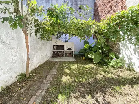 VENTA DE 2 CASAS PALERMO 3 Y 2  DORMITORIOS  FONDO