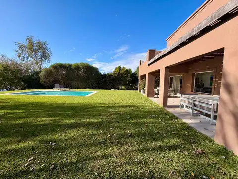 Casa en Venta en San Francisco, USD 470.000