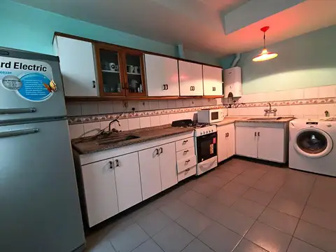 Departamento 5 ambientes con 2 baños
