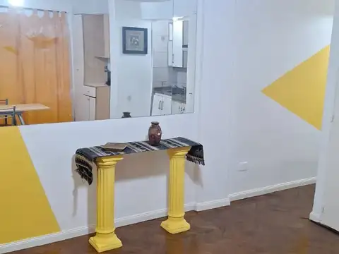 Bartolomé Mitre 2000, Piso 4