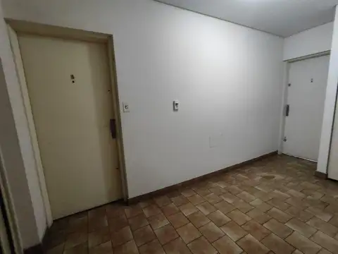 Departamento en Alquiler en Lomas de Zamora, $ 600.000