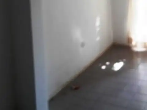 Casa en Alquiler con 1 cochera