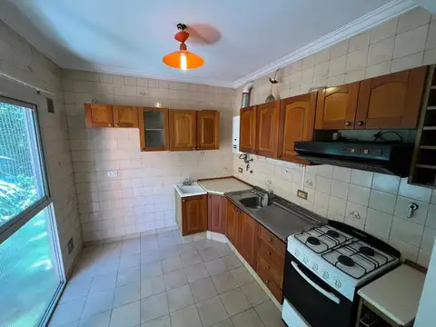 Departamento en Alquiler en Villa del Parque, $ 700.000