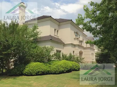Casa en Venta de 5 dormitorios