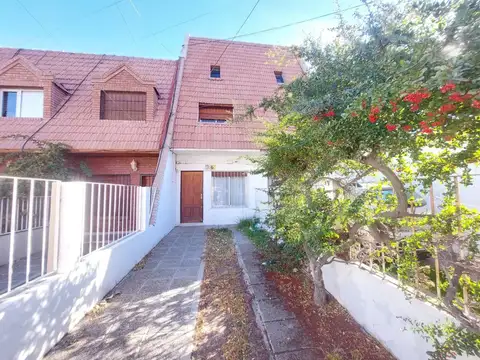 ALQUILER TRÍPLEX B° SANTA GENOVEVA