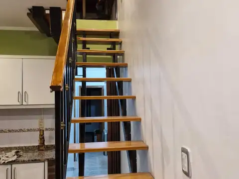 Depto Tipo Casa en Alquiler de 4 ambientes