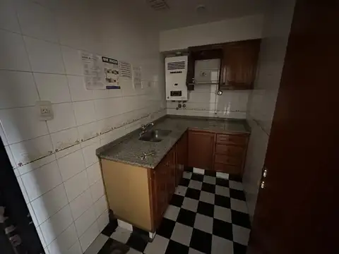 Local en Alquiler en Liniers, $ 2.000.000