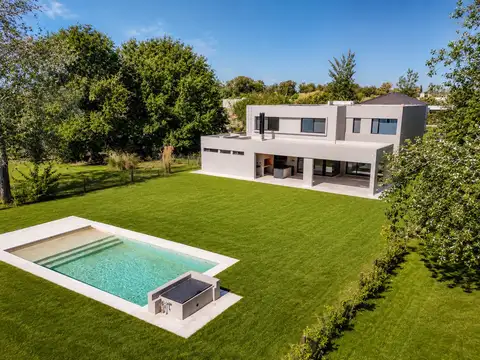 Casa en Venta en Kentucky Club de Campo, USD 1.150.000