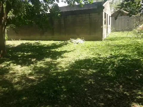 Terreno en Venta 30  mts Fondo