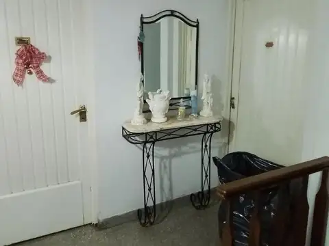 Depto Tipo Casa en Venta 50 años