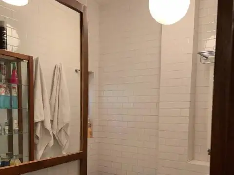 Depto Tipo Casa en Venta 80 años