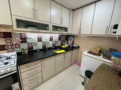 Depto Tipo Casa 4 ambientes con 2 baños