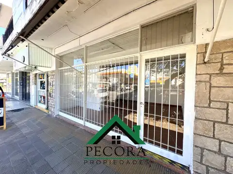 APTA CREDITO - Casa con Locales - Av. Tapia de cruz 1075 - Centro Belen de Escobar