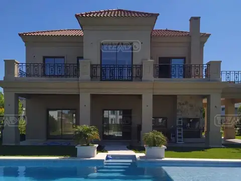 Casa en Alquiler en Terravista, USD 3.500