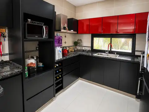 CASA 5 AMBIENTES VENTA SAN ELISEO GOLF APTA CRED