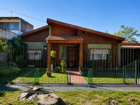Venta Casa de 3 ambientes en Berazategui