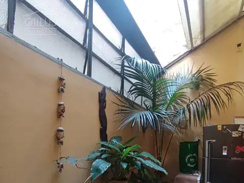 Depto Tipo Casa en Venta 75 años