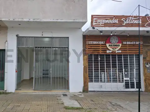 Alquiler de local comercial en LOS HORNOS a metros de Avenida 66