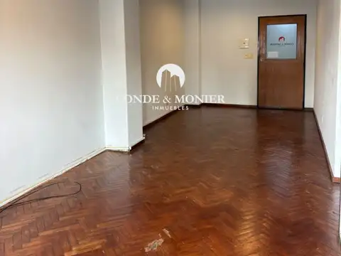 Oficina en Alquiler 40 años