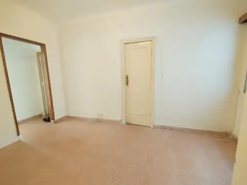 Departamento en Venta en San Isidro Vias / Rolon, USD 74.000