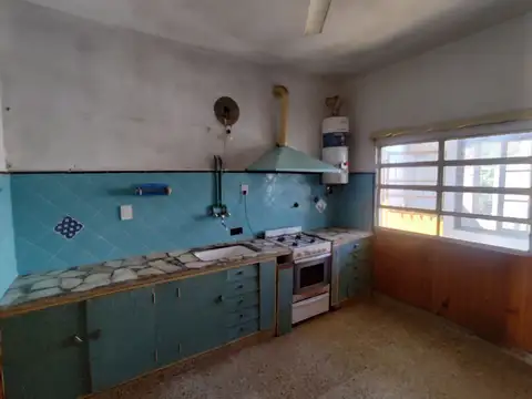 Depto Tipo Casa en Alquiler en Jose Leon Suarez, $ 850.000