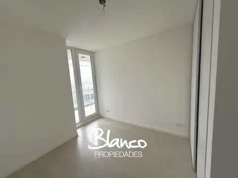 Depto Tipo Casa 4 ambientes con 3 baños