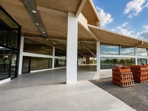 Cardinal Shopping - Pilar del Este - Zelaya 100