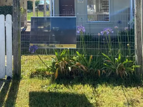 Casa en venta - 2 Dormitorios 2 Baños - 186mts2 - General Madariaga