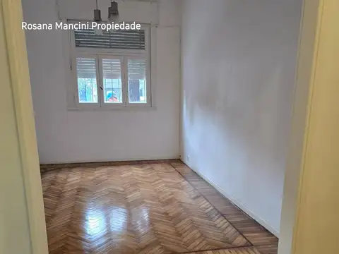 Departamento 3 / 4 ambientes patio PB al frente Luminoso  
