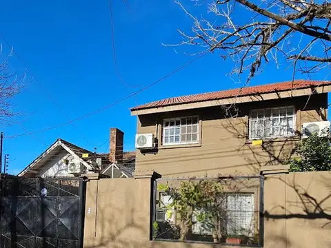 Chalet en venta 4 ambientes en Castelar Sur