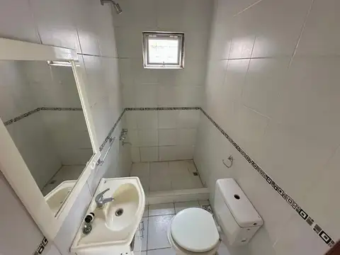 Depto Tipo Casa 4 ambientes con 2 baños
