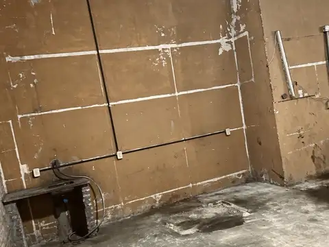 Casa en Alquiler con 2 cocheras